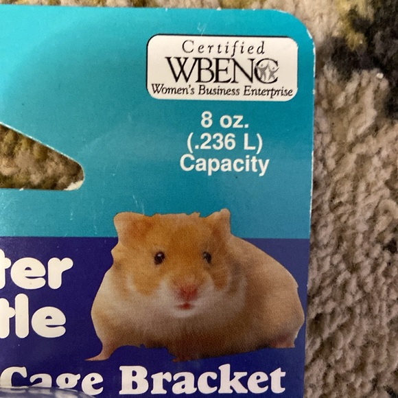 Pet water bottle by lixit - Picture 3 of 5